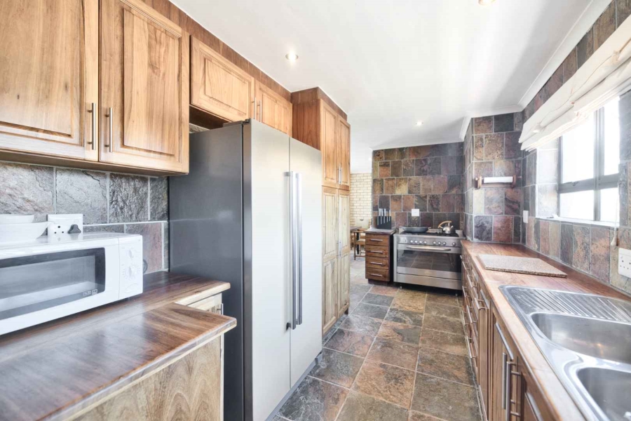 4 Bedroom Property for Sale in Pearly Beach Western Cape